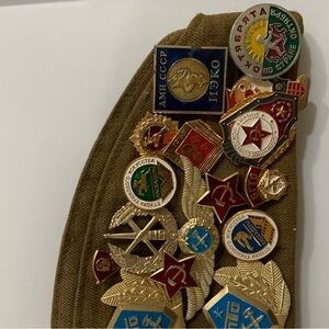 Men’s Russian Cap with multiple Pins